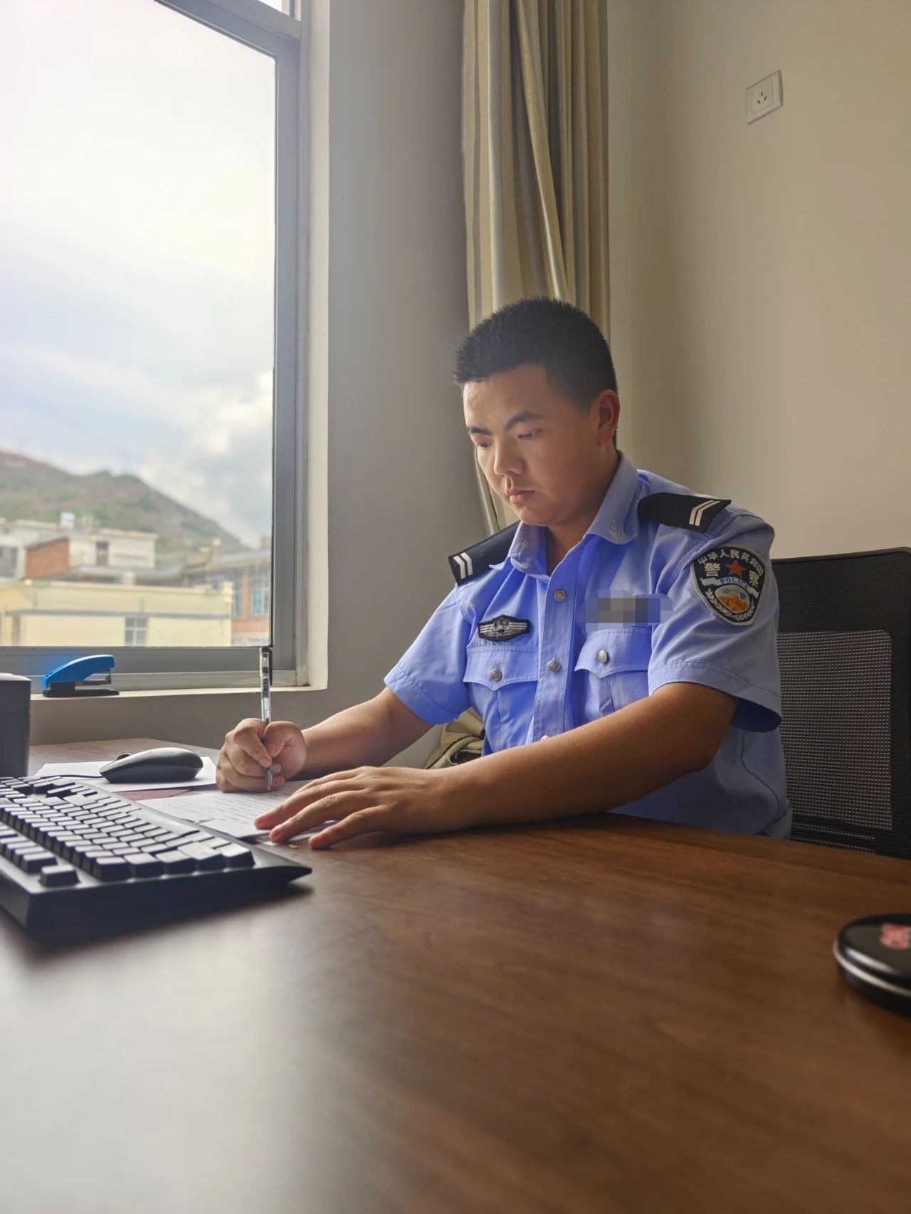 就业先锋 ▏在实践中增长才干——经济管理沐鸣马洪福